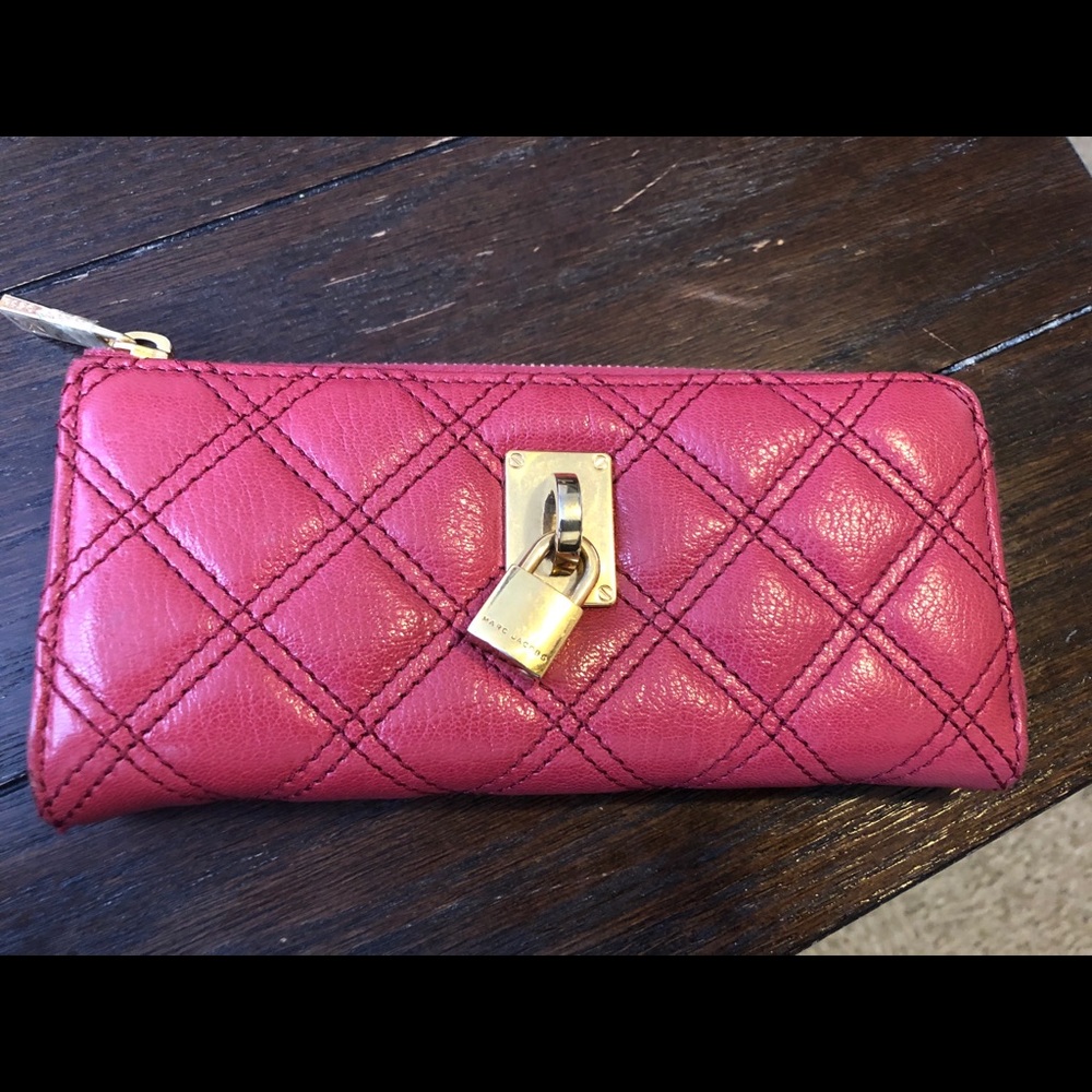 Marc Jacobs rio pink wallet quilted